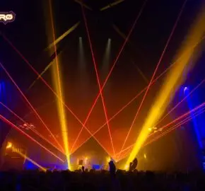 BRÜT + CircuitMom = ZENTRØ